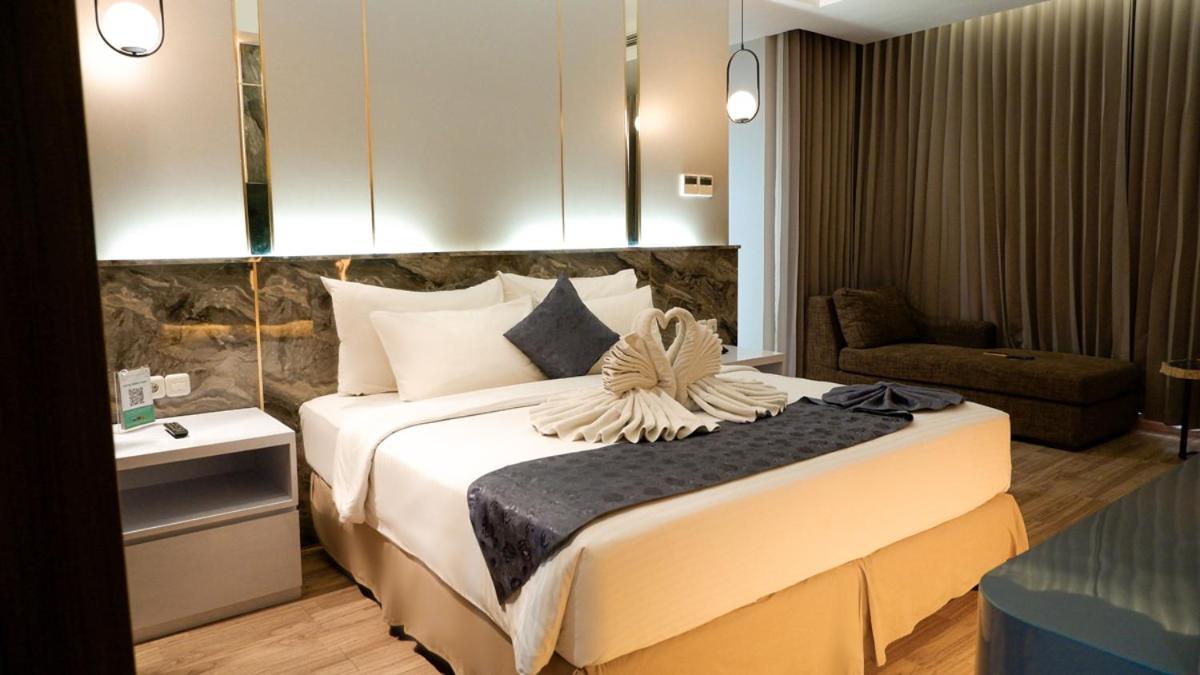 Hotel Ayola Sunrise Mojokerto Dış mekan fotoğraf