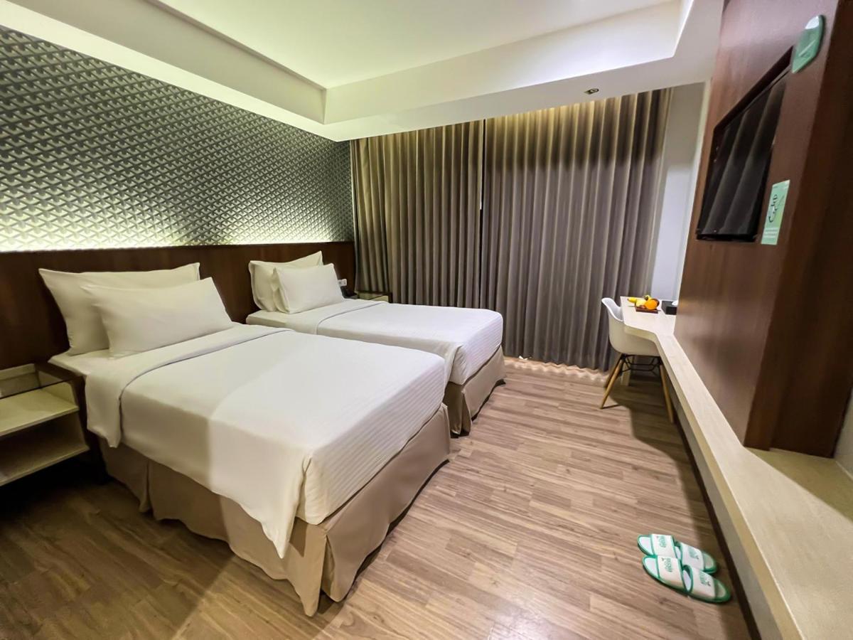 Hotel Ayola Sunrise Mojokerto Dış mekan fotoğraf
