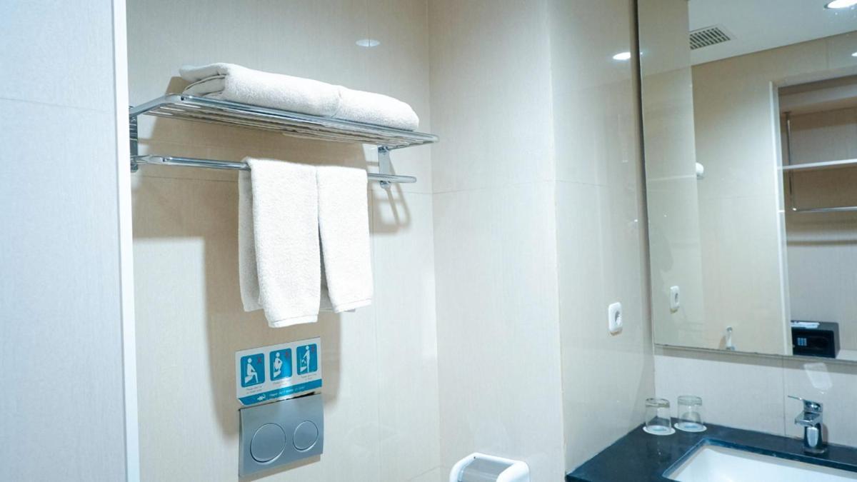 Hotel Ayola Sunrise Mojokerto Dış mekan fotoğraf