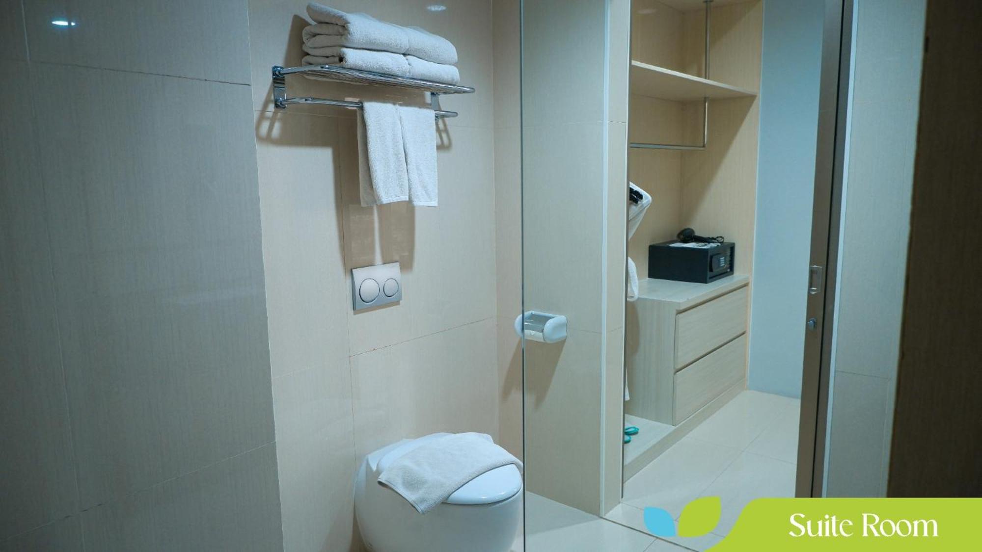Hotel Ayola Sunrise Mojokerto Dış mekan fotoğraf