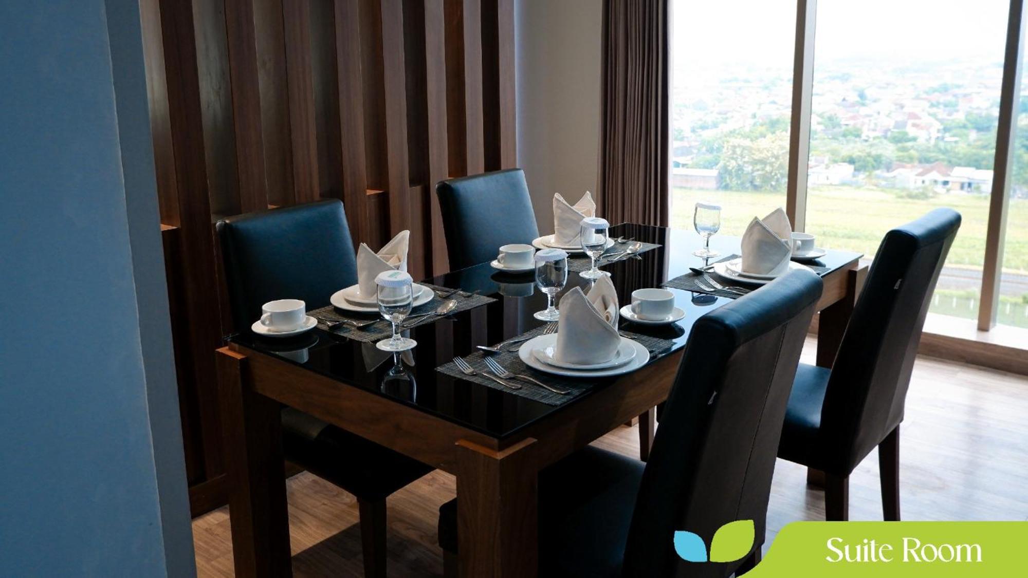 Hotel Ayola Sunrise Mojokerto Dış mekan fotoğraf