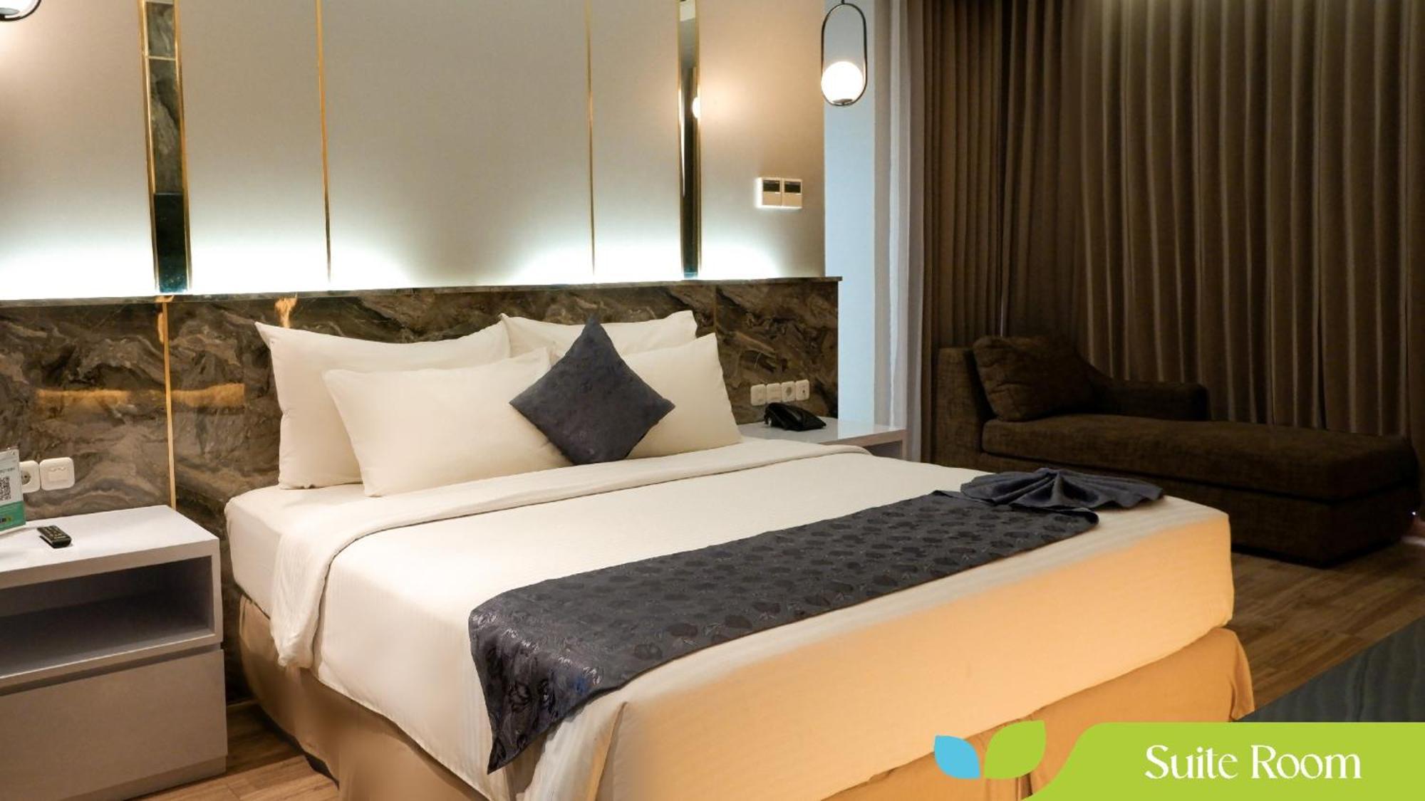 Hotel Ayola Sunrise Mojokerto Dış mekan fotoğraf